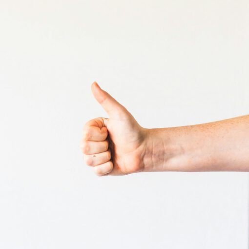 duim omhoog positieve bekrachtiging